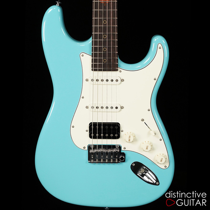 Suhr Classic Antique Roasted Recovered Sinker Maple #16 Daphne Blue