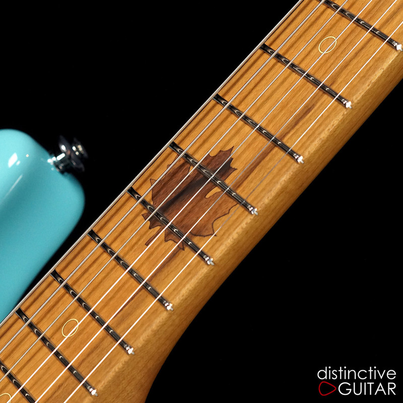 Suhr Classic Antique Roasted Recovered Sinker Maple #6 Daphne Blue