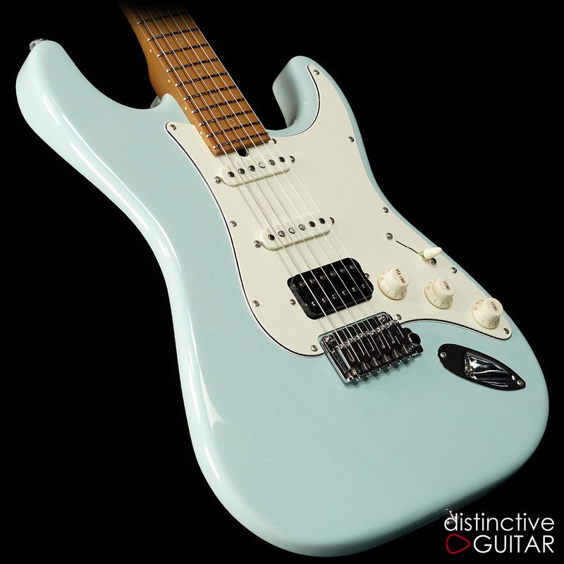 Suhr Classic Antique Roasted Recovered Sinker Maple #5 Sonic Blue