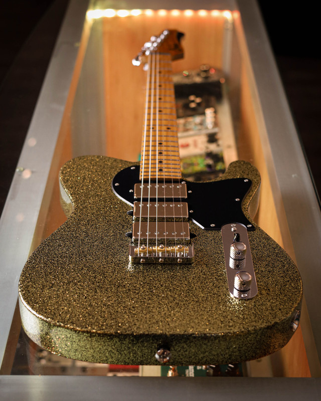 Suhr Classic T Custom - Gold Sparkle