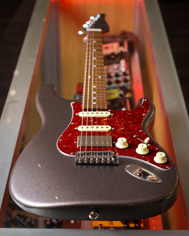 Suhr Classic S(カスタム品) Suhr Classic S Custom Charcoal MEtallic