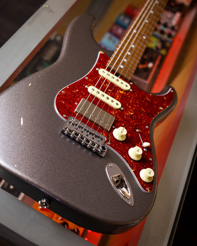 Suhr Classic S Custom Charcoal MEtallic