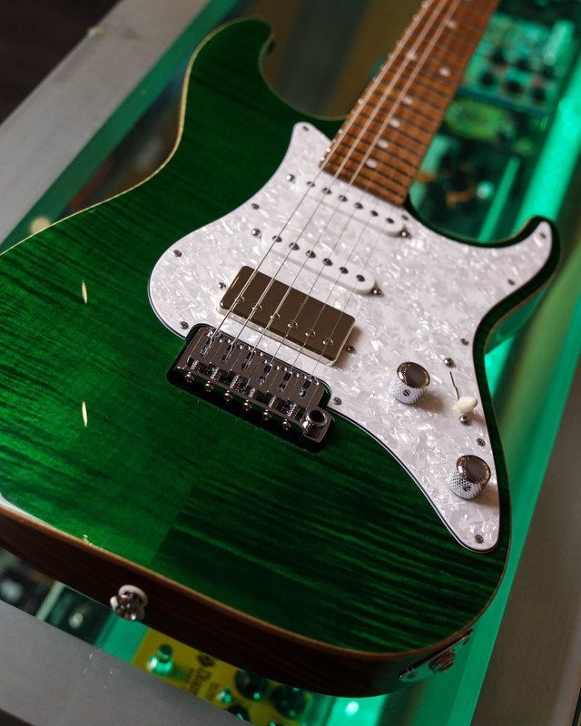 ギター Suhr Standard Custom WR Suhr Standard Custom - Trans Green with Gold Hardware