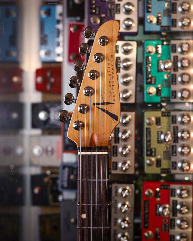 Tom Anderson Raven Classic Shorty - Satin Diamond Ring