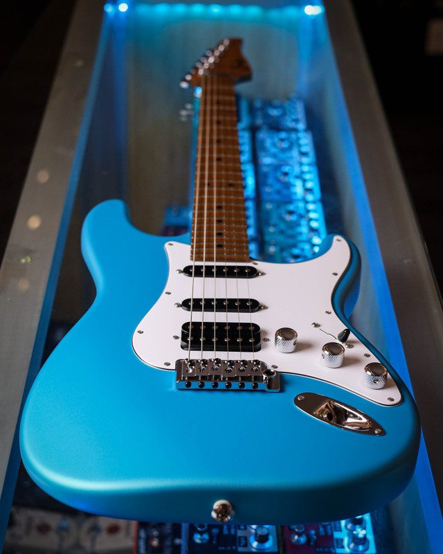 Suhr Classic S Custom - Satin Blue Chill
