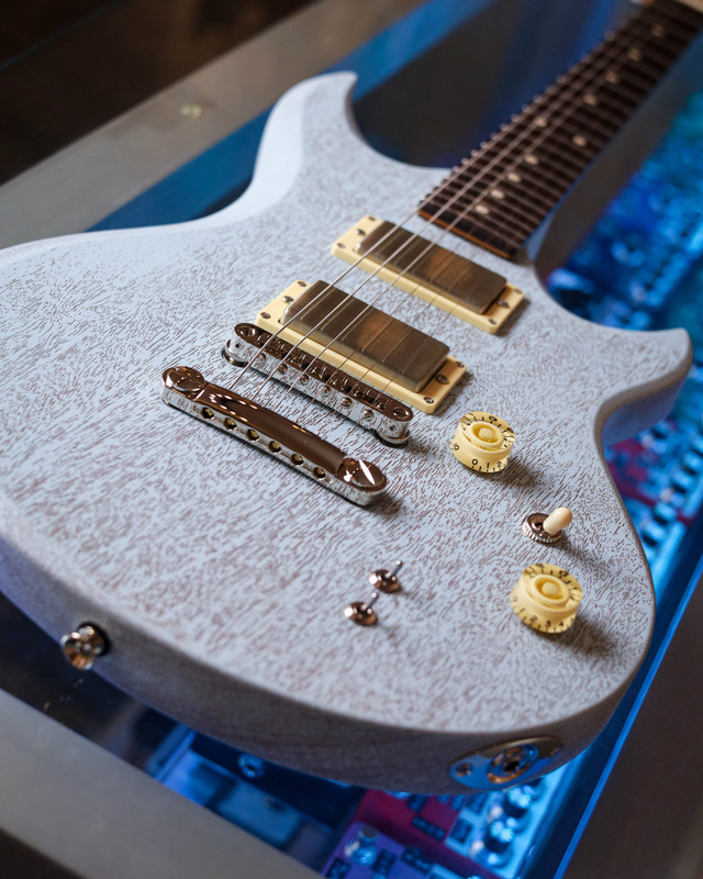 Tom Anderson Wolfhound - Satin Organic Grain Sonic Blue with Brown