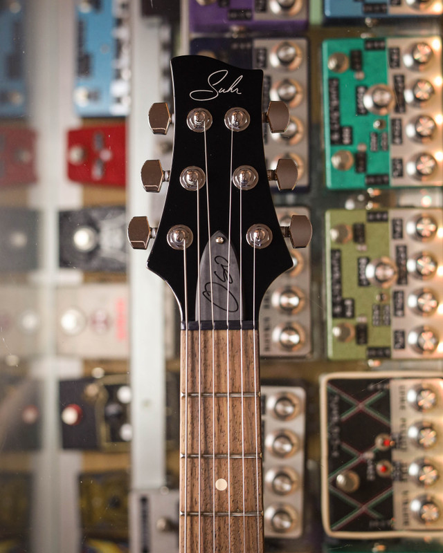 Suhr Oso -Trans Red