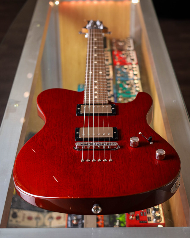 Suhr Oso -Trans Red