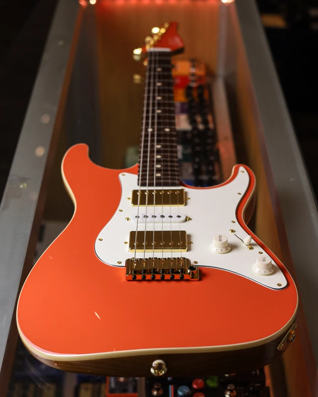 Suhr Standard Custom - Fiesta Red / Natural