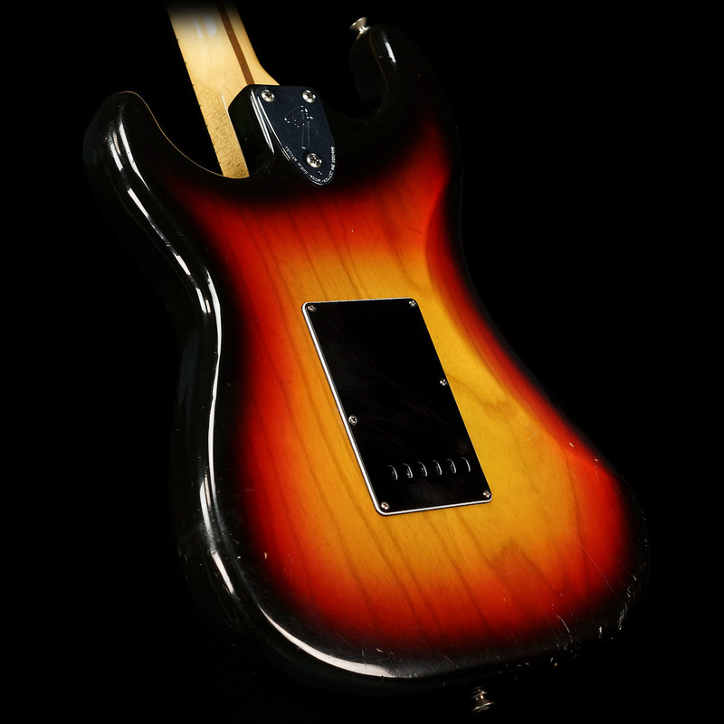 Fender Stratocaster 1977年製　ビンテージ Vintage Fender Stratocaster Sunburst 1977 | Cream City Music