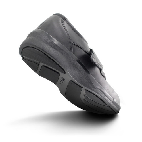 Men's Biomechanical Single Strap Casual Shoe by Apex-Black Men's Biomechanical Single Strap Casual Shoe by Apex-Black