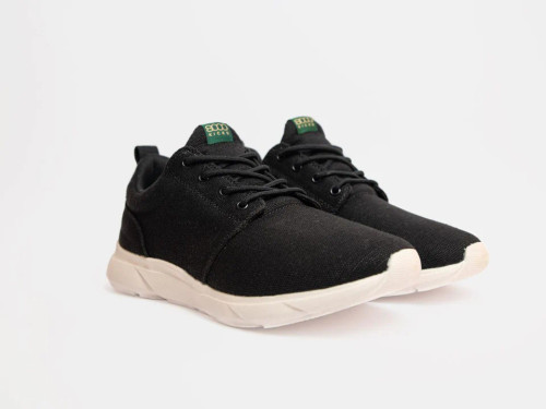 Explorer V2 for Women Black and White by 8000 Kicks Explorer V2 for Women Black and White by 8000 Kicks