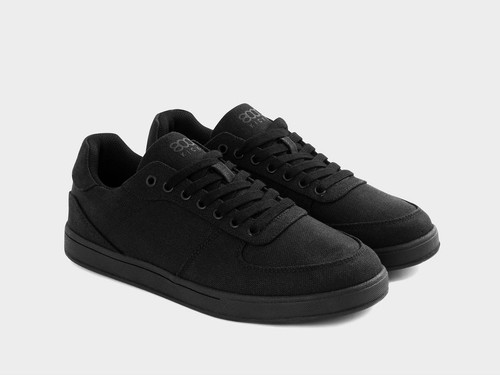 Seeker For Women Full Black by 8000 Kicks