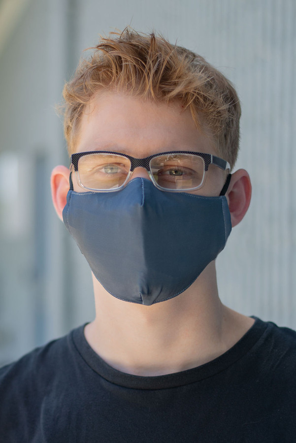 Calabria Men's Gray Mask & Matching 125 Gun Metal Designer Eyeglasses w/Retainer