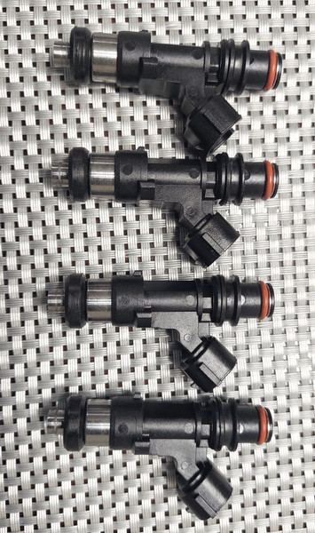 Remanufactured Bosch 1100cc Fuel Injectors Denso Medium long  48mm  Fuel Rail 11mm