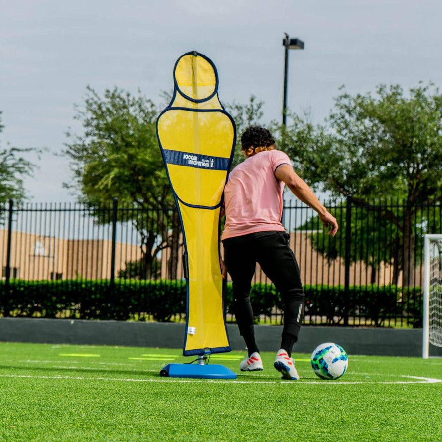 SOCCER WALL TURF MANNEQUINS SET OF 4