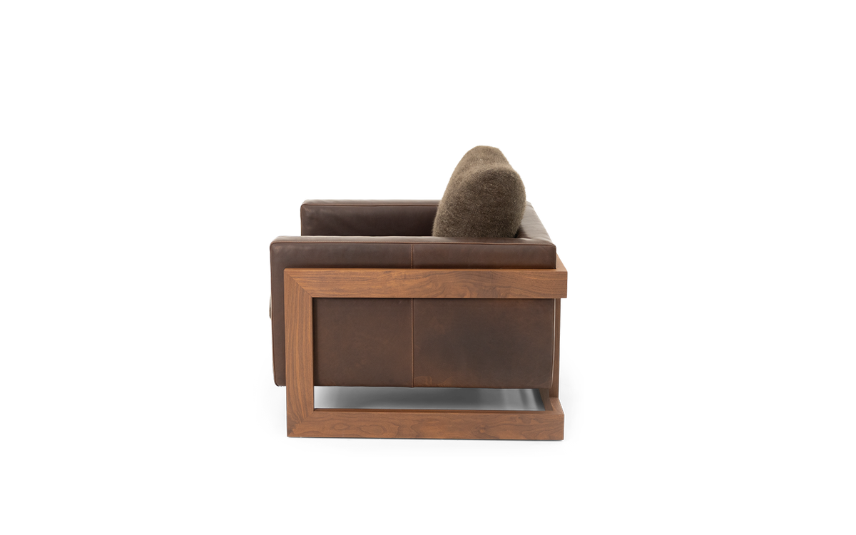 thea chair side 