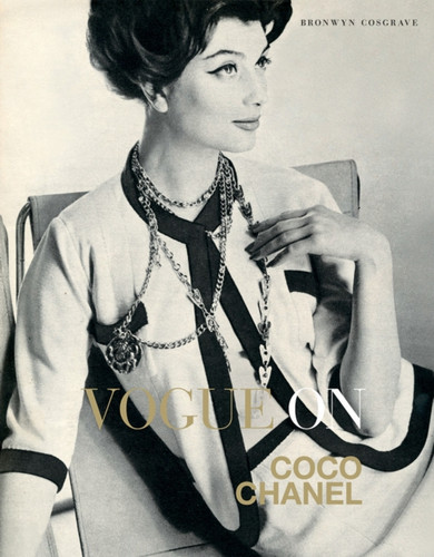 Vogue on: Coco Chanel 9781849491112 Hardback