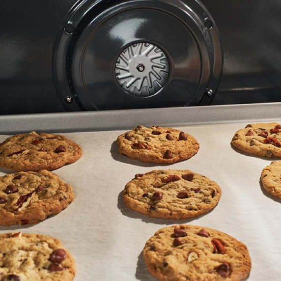 Whirlpool® 30-inch Induction Range with No Preheat Air Fry WSIS5030RZ