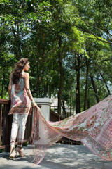Shehla Chatoor Luxury Lawn by Shariq Textiles SC3B