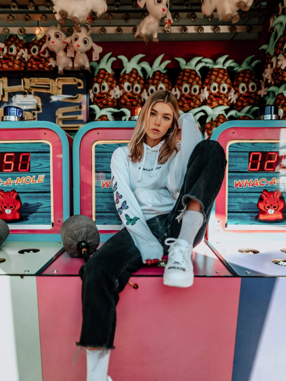 Fifth Avenue DIFT80 Always And Free Butterfly Print Hoodie - White