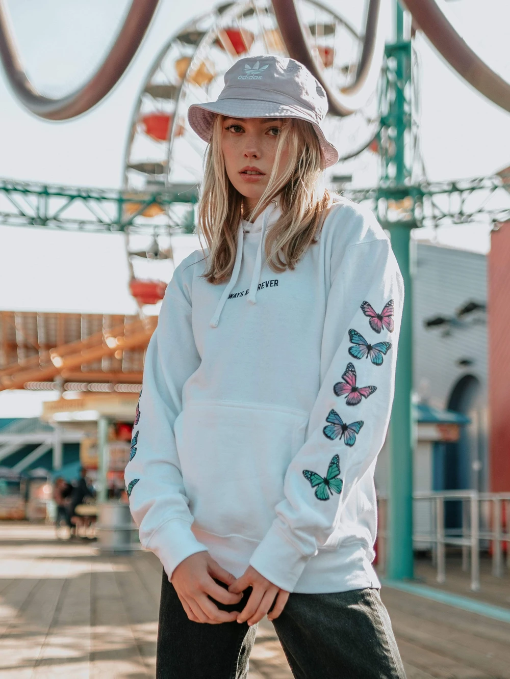 Fifth Avenue DIFT80 Always And Free Butterfly Print Hoodie - White
