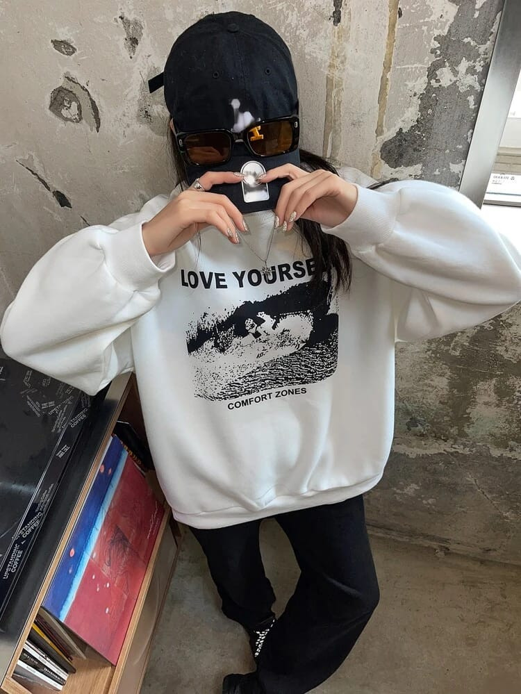 Fifth Avenue DIFT286 Love Yourself Printed Sweatshirt - White
