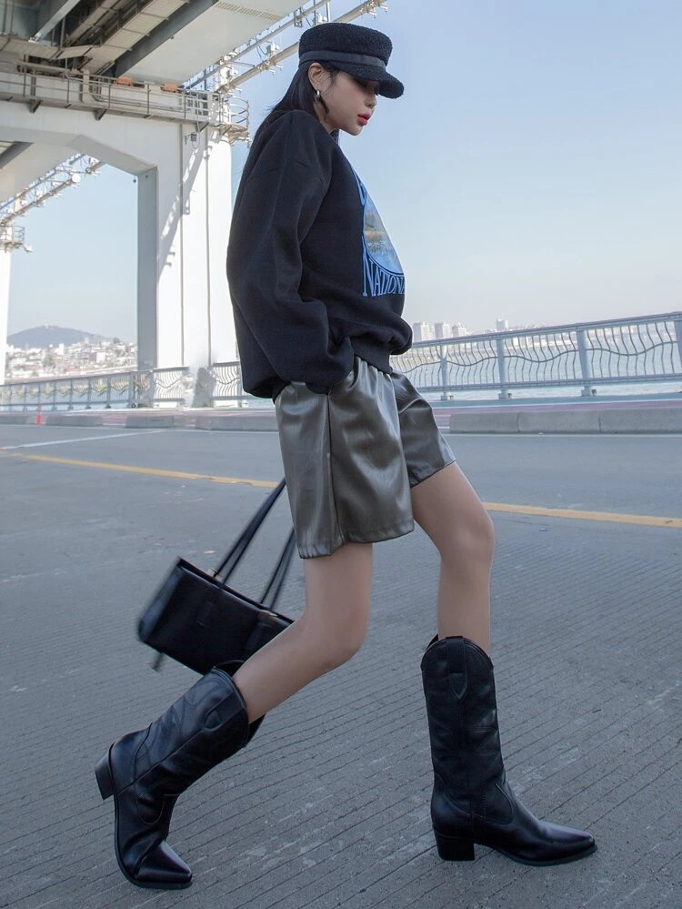 Fifth Avenue DIFT378 Grand Teton Printed Sweatshirt - Black