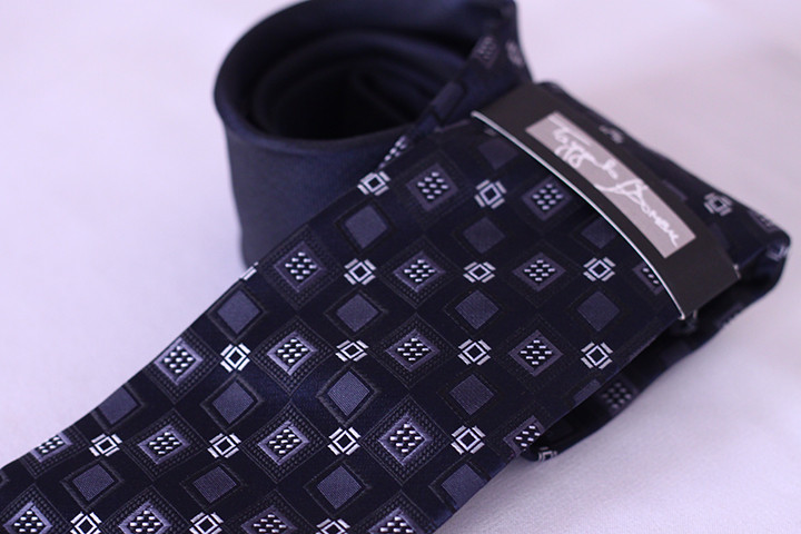 Tayyab Bombal Men's Black/Grey Necktie