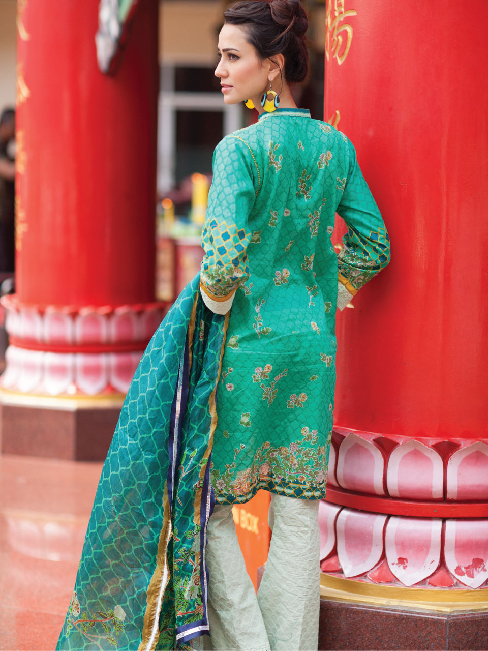 Rehaab Lawn 2016 Design Style Craze