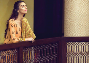Alkaram Arch Splendor 3 Piece Resham Linen Collection - AW-04-PEACH