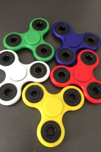 Pack of 2 Basic Fidget Spinner by Tee Tall
