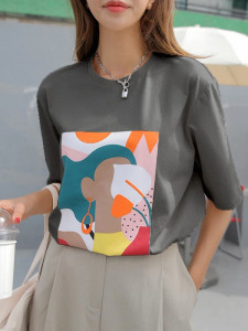 Fifth Avenue DIFT495 Oversized Figure Printed T-Shirt - Charcoal