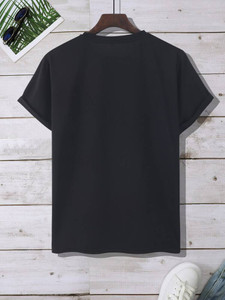 Fifth Avenue Rose Pocket Printed MIFT3 T-Shirt - Black
