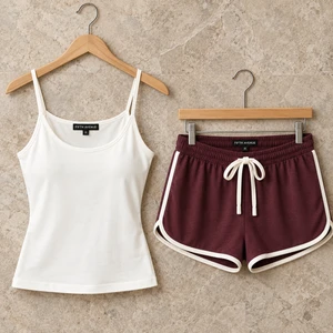Fifth Avenue Women's WSNS201 T-Shirts and Shorts Set - Maroon