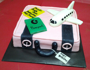 The Traveler' Kit Cake - 2.75lbs 