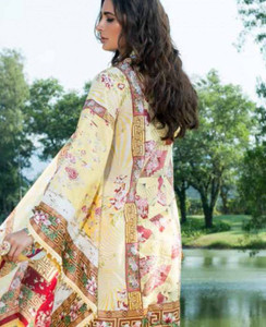Shehla Chatoor Luxury Lawn by Shariq Textiles SC8B