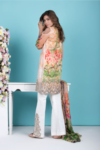 Baroque Lawn Exotic Bloom