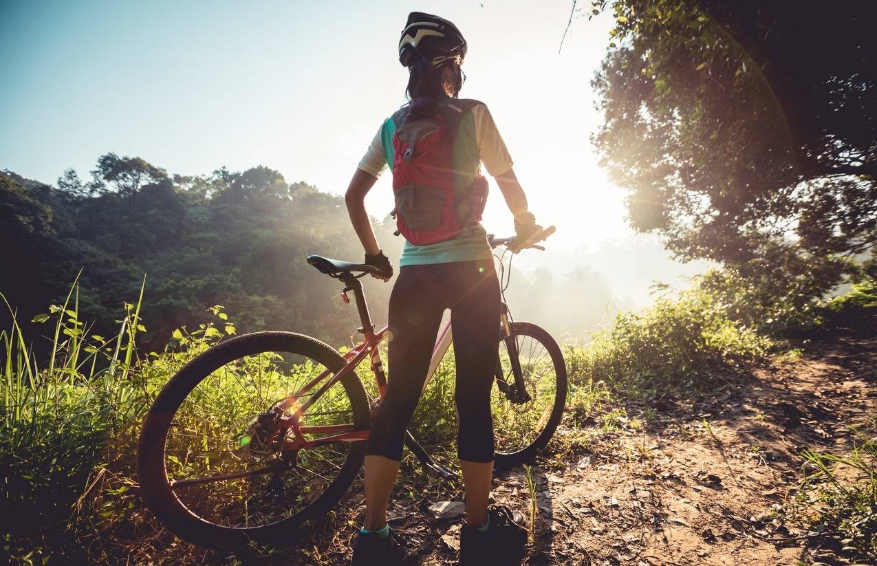 What Should You Wear While Biking: A Season Breakdown - 1UP USA What Should You Wear While Biking: A Season Breakdown - 1UP USA