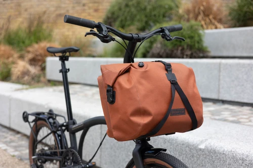 バイクアクセサリー｜バッグ一覧 | Brompton Bicycle | Brompton 日本