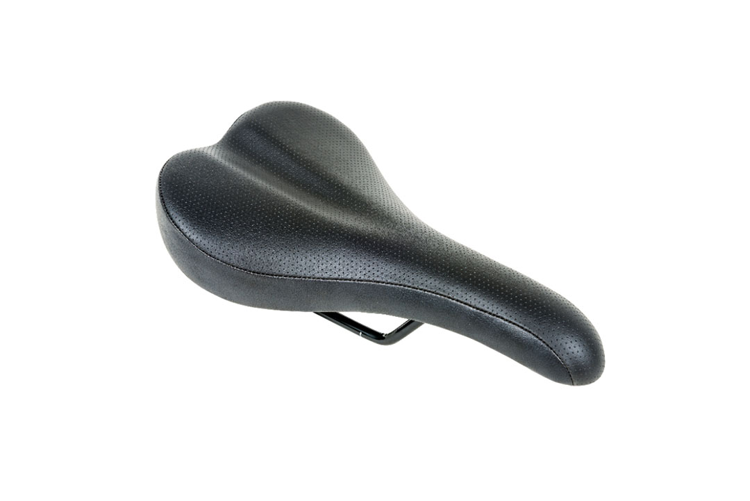 Standard Saddle in Black Black , 