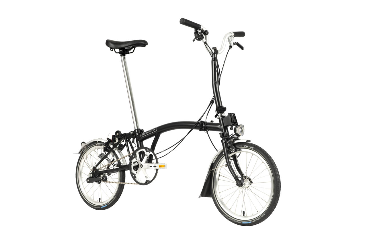 C Line with Dynamo Lighting - Silver - 3-speed - Renewed - Grade 1 Black Mid, 