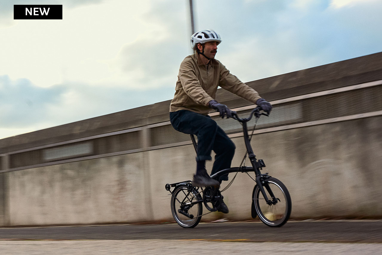 P Line with Roller Rack - 12-speed Black Mid, 