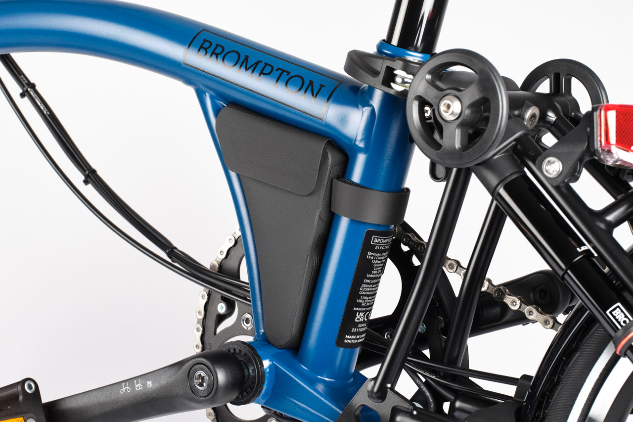 Puncture Pouch for A, C, P & T Line | Brompton Bicycle USA