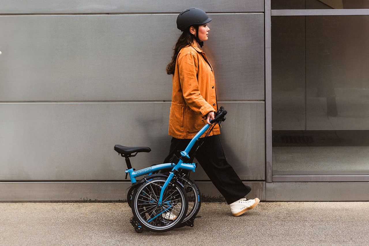 C Line with Roller Rack - 12-speed | Brompton USA