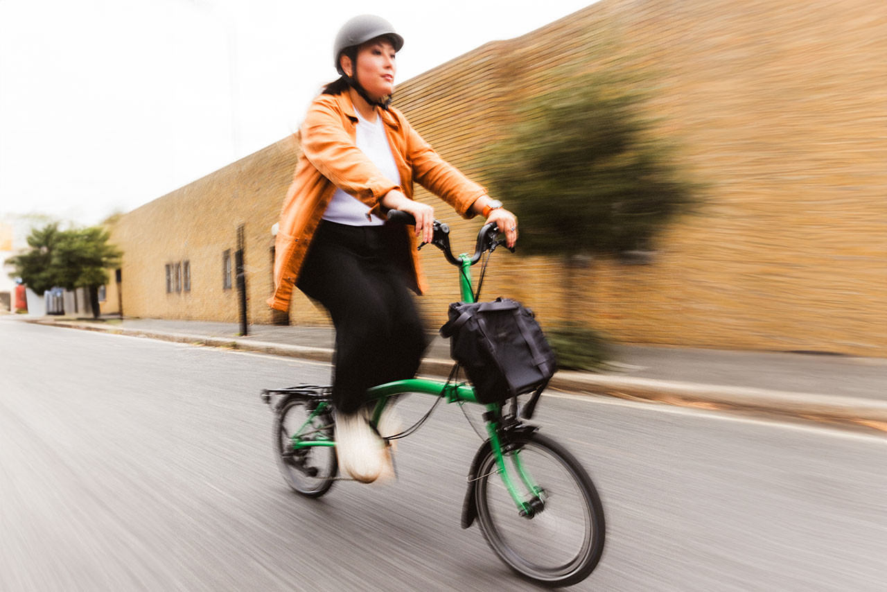 C Line with Roller Rack - 4-speed | Brompton USA