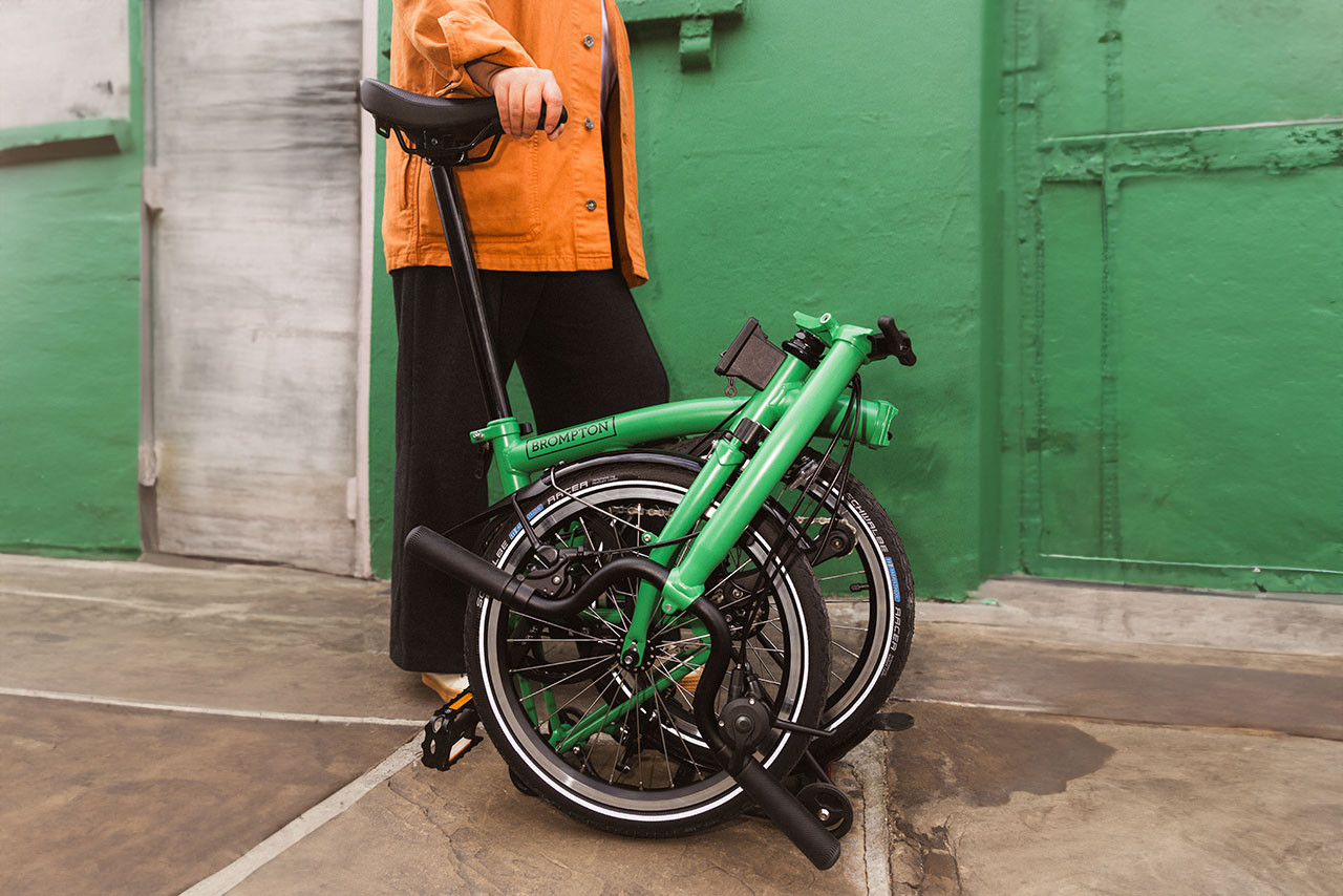 C Line with Roller Rack - 4-speed | Brompton USA