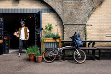 G Line with Roller Frame and Dynamo Lighting - 8-velocidades
