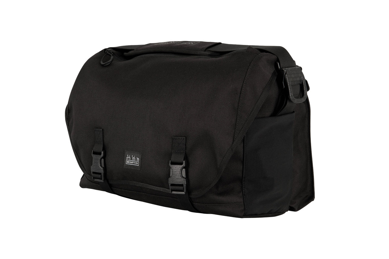 Rains BOX BAG LARGE UNISEX - Across body bag - black 