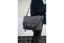 Metro Messenger Bag Large | Brompton Bicycle USA